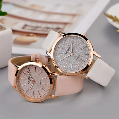 New Simple Women Watches Luxury Design Leather Watch Ladies Quartz Wristwatch Womens Small Round Dial Clock