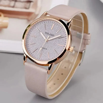 New Simple Women Watches Luxury Design Leather Watch Ladies Quartz Wristwatch Womens Small Round Dial Clock