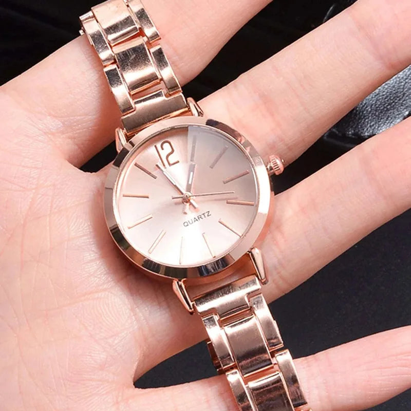 Fashion Gold Bracelet Quartz Wristwatch Luxury Watch for Women Simple Round Dial Stainless Students Ladies Watches Reloj Mujer